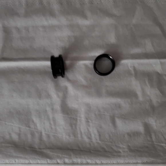 Ear spacers - Picture 2 of 3